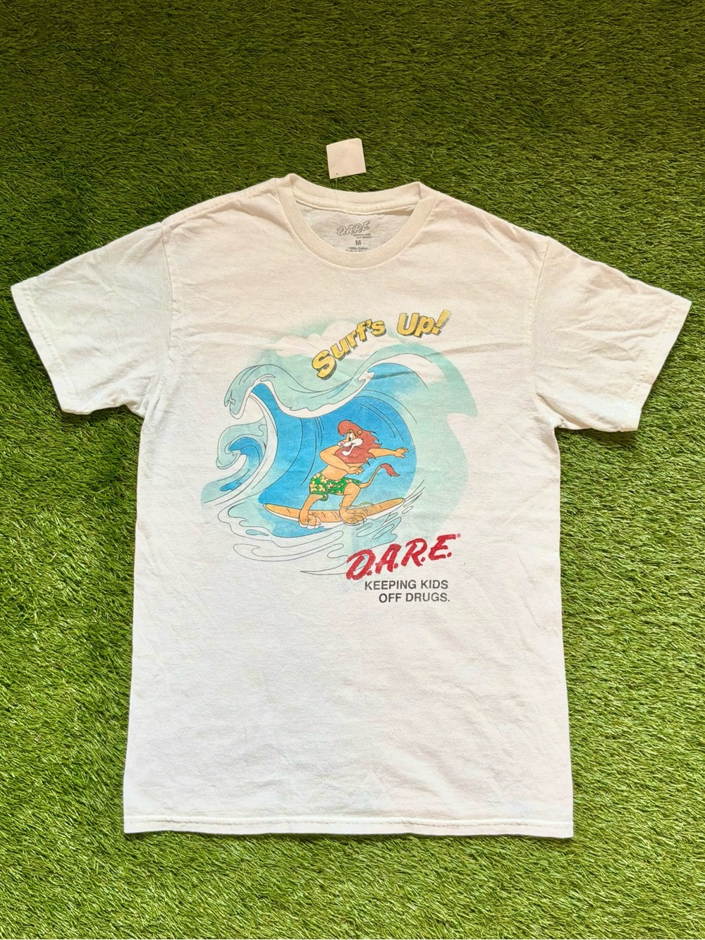 D.A.R.E. Surf’s Up Graphic T-Shirt White Medium